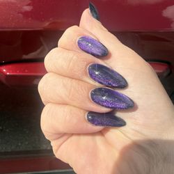 Halloween vibe nails