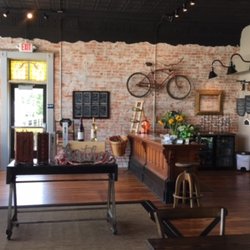Hull's Trace Wine Cellar - Enjoy the vintage feel of our lovely tasting room.