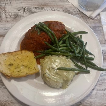 Local Table - Mama's meatloaf - Breakfast & Brunch Near Me - The Woodlands, Texas Local Table - Mama's meatloaf - Breakfast & Brunch Near Me - The Woodlands, Texas