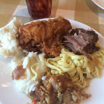 Berlin Farmstead - Broasted chicken, pot roast, noodles, stuffing and mashed potatoes.  Chicken was EXCELLENT!!!  Super moist!!!! - American Near Me - Berlin, Ohio