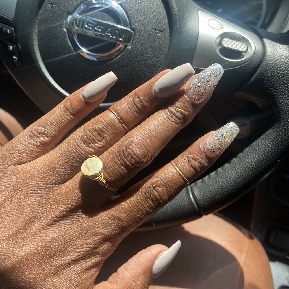 Tati Nails - Cool gray nail with 2 accent nails - Nail Salons Near Me - Gaithersburg, Maryland