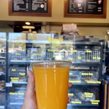 Main Street Bagels - FRESH SQUEEZED ORANGE JUICE - Bagels Near Me - San Jose, California Main Street Bagels - FRESH SQUEEZED ORANGE JUICE - Bagels Near Me - San Jose, California