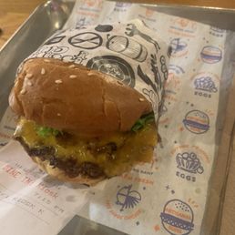 SUPER BURGER SUPER BURGER