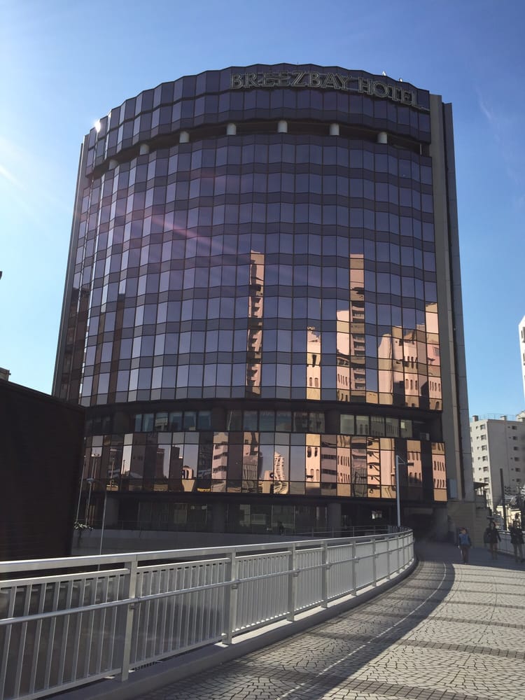 Breezebay Hotel Resort & Spa