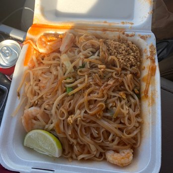 Asian Combo Wok - Shrimp Pad Thai. Guess they were out of limes! - Food Trucks Near Me - Springdale, Arkansas Asian Combo Wok - Shrimp Pad Thai. Guess they were out of limes! - Food Trucks Near Me - Springdale, Arkansas