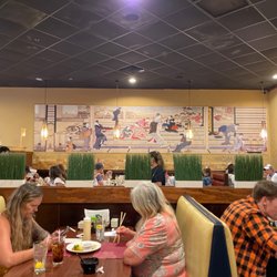 Sushi Bear Sushi & Grill - Booth Seating