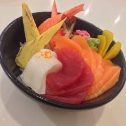 Omakase Japanese Cuisine - Chirashi Bowl