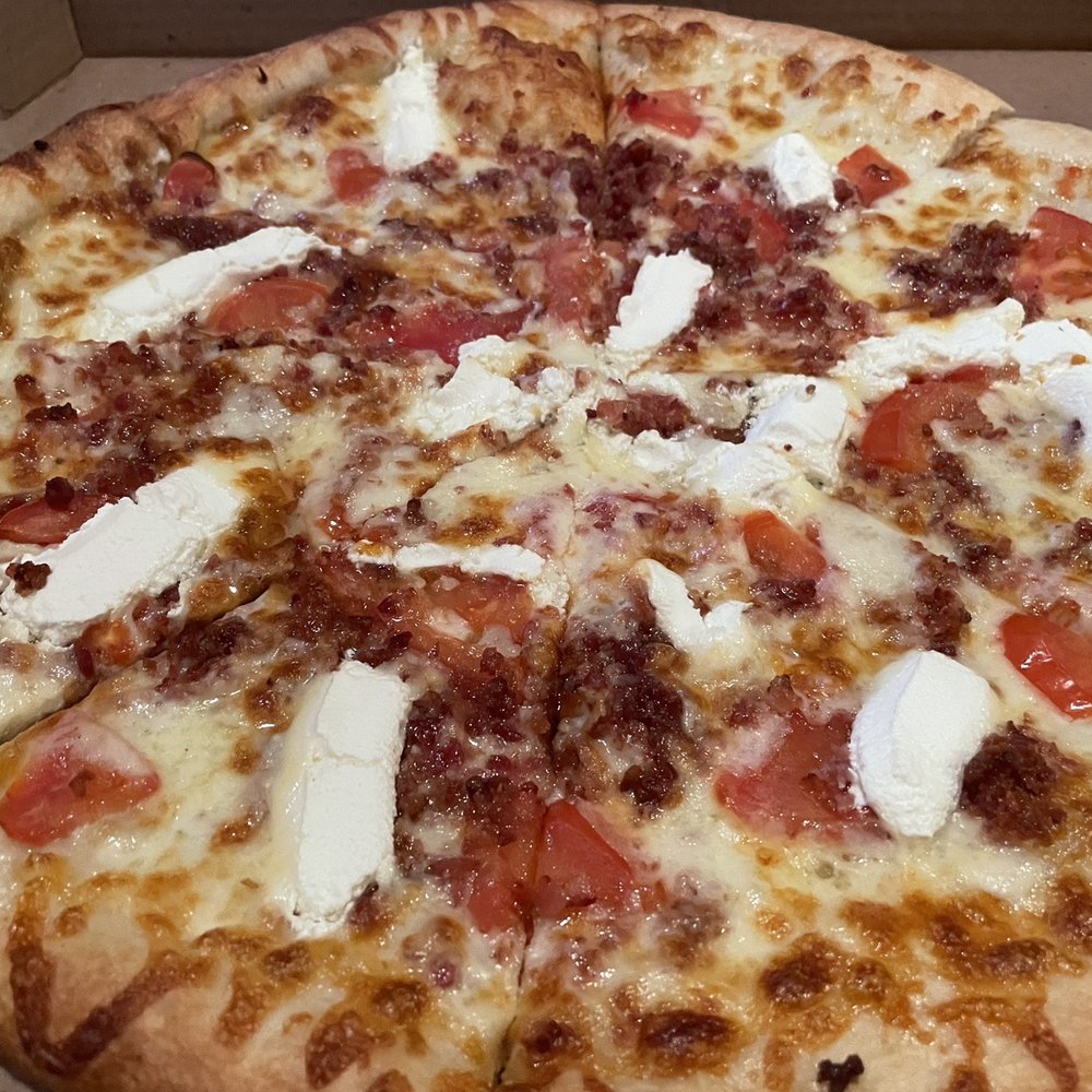 The Corner Crust Pizza And Brew - Bianca Pizza with Bacon - Pizza Near Me - Kannapolis, North Carolina The Corner Crust Pizza And Brew - Bianca Pizza with Bacon - Pizza Near Me - Kannapolis, North Carolina