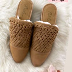 RoCoco Luxe Boutique, New & Resale - Grab these before the go!