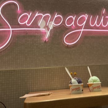 Sampaguita - Inside dining - Ice Cream & Frozen Yogurt Near Me - Orlando, Florida
