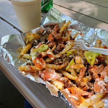 Hefty Gyros - The Ultimate Fries! - Food Trucks Near Me Hefty Gyros - The Ultimate Fries! - Food Trucks Near Me
