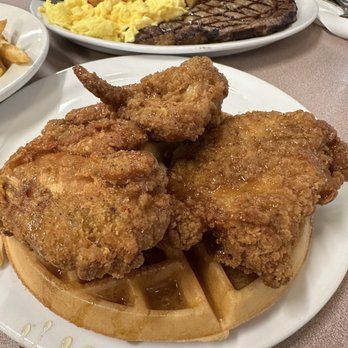 Mil’s Diner - Chicken and waffles - Diners Near Me - Milpitas, California