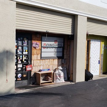 Hate Mondays Tavern - The place is in a storage unit. Can you get any more hole in the wall than that?!? Lol It's absolute gem, go check them out. Thank me later! - Barbeque Near Me - Miami, Florida