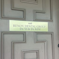 Renov Dental Group - Front door