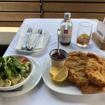 Lugeck - Wiener Schnitzel - Austrian Near Me - Vienna, 9 Lugeck - Wiener Schnitzel - Austrian Near Me - Vienna, 9