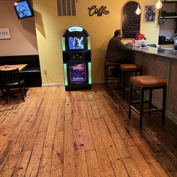 Werner's - Inside - Breakfast & Brunch Near Me - Baltimore, Maryland
