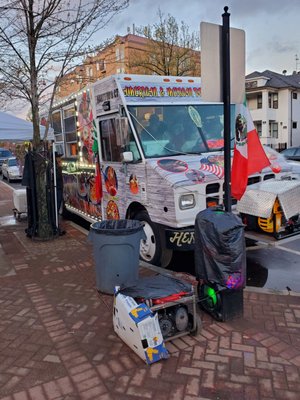 Food Truck American Mexican Tasty Flavors 72 Photos 11 Reviews Food Trucks 716 Maple Ave Hartford Ct United States Restaurant Reviews Phone Number