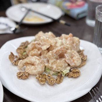 Hon's Wun-Tun House - Honey Walnut Shrimp - Cantonese Near Me - San Francisco, California Hon's Wun-Tun House - Honey Walnut Shrimp - Cantonese Near Me - San Francisco, California