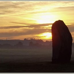 http://www.avebury-web.co.uk/