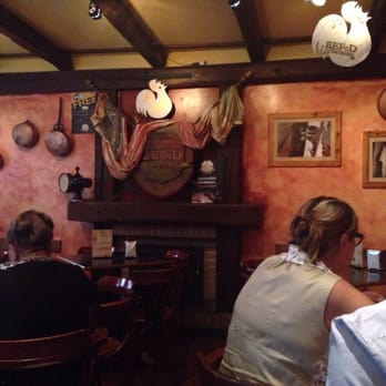 BEFeD - Inside dining. Pretty rustic. - Pubs Near Me - Aviano, PN