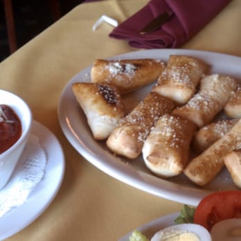 Amante Pizza & Pasta - Fresh Made Bread sticks with dipping sauce, amazing - Italian Near Me - Everett, Washington Amante Pizza & Pasta - Fresh Made Bread sticks with dipping sauce, amazing - Italian Near Me - Everett, Washington