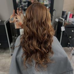 Lee's Salon