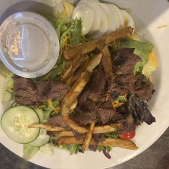 Bubba's Gourmet Burghers & Beer - The steak fillet salad. - Burgers Near Me - Canonsburg, Pennsylvania