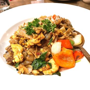 Zaab Der - Pad Kee Mao - Thai Near Me - Houston, Texas Zaab Der - Pad Kee Mao - Thai Near Me - Houston, Texas