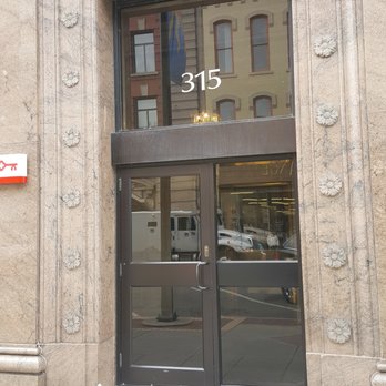 Key Bank - Entrance - Banks & Credit Unions Near Me - Warren, Pennsylvania Key Bank - Entrance - Banks & Credit Unions Near Me - Warren, Pennsylvania