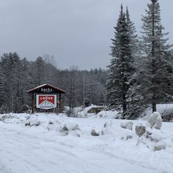Gore Mountain Lodge - The sign from the parking lot.