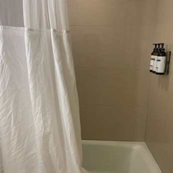 Hyatt Regency Washington On Capitol Hill - Bathroom needs updating - Hotels Near Me - Washington, DC, District of Columbia