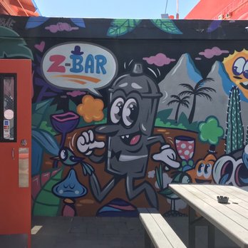 The Z Bar - Courtyard mural - Cocktail Bars Near Me - Reno, Nevada The Z Bar - Courtyard mural - Cocktail Bars Near Me - Reno, Nevada
