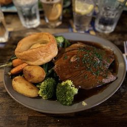 Slattery's - The Sunday Roast