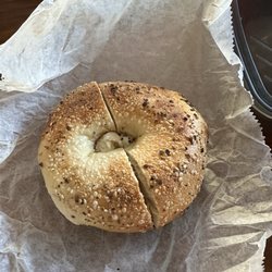 Magic Bagels - Everything bagel toasted with bacon/scallion cream cheese