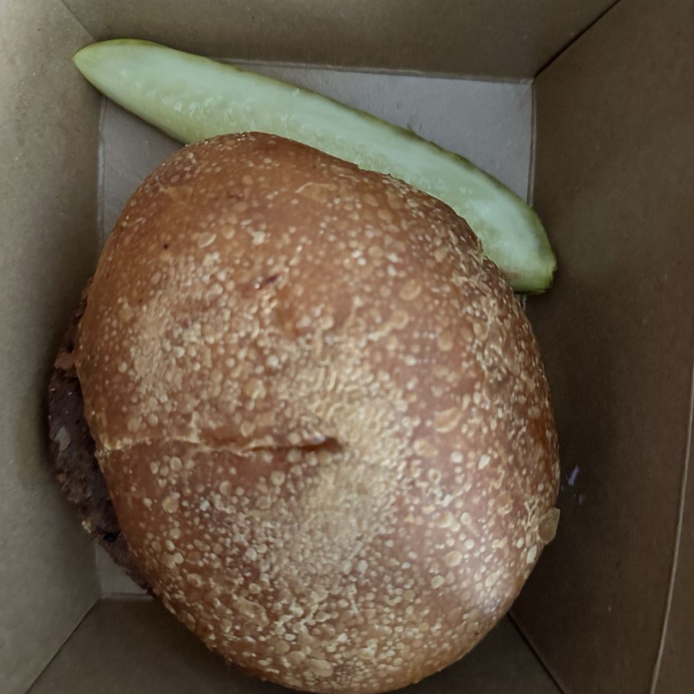 Avo - Cali Burger - Cocktail Bars Near Me - Nashville, Tennessee