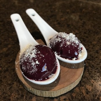 Localis - Sweet finish - blueberry crumble - New American Near Me - Sacramento, California