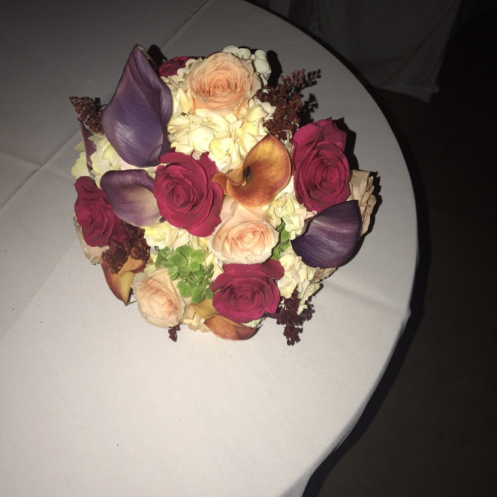 Flowers by Amore - Florists Near Me - West Bloomfield, Michigan
