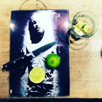 Le Grenier d'Elvire - "This lime is no good to me dead..." - International Near Me - Ixelles, BRU Le Grenier d'Elvire - "This lime is no good to me dead..." - International Near Me - Ixelles, BRU