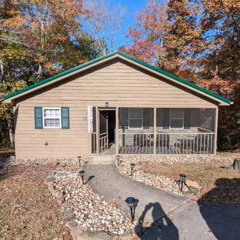 Lake Cumberland Resort - Outside - Vacation Rentals Near Me - Burnside, Kentucky