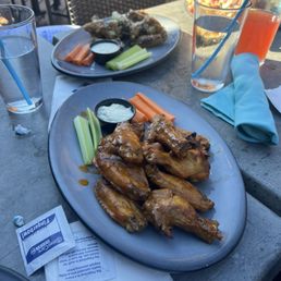 Grilled chicken wings