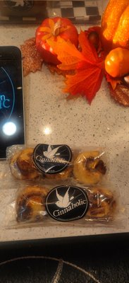 Cinnaholic by null