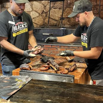 Black's BBQ - Barbeque Near Me - San Marcos, Texas