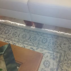 Hofmeister - So sieht das Sofa mit den 4 Füßen aus.
