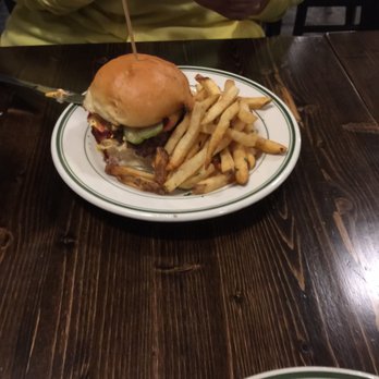 Grind Burger Kitchen - Southern burger - Burgers Near Me - Louisville, Kentucky