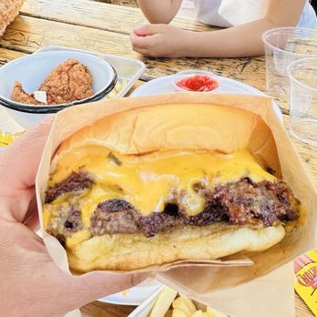 Alpine Inn - Burgers Near Me - Portola Valley, California Alpine Inn - Burgers Near Me - Portola Valley, California