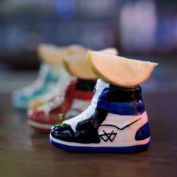 Sobe Hookah Wynwood - Grails Sports Bar - Indoor hookah lounge Miami - Sports Bar - SoBe Hookah