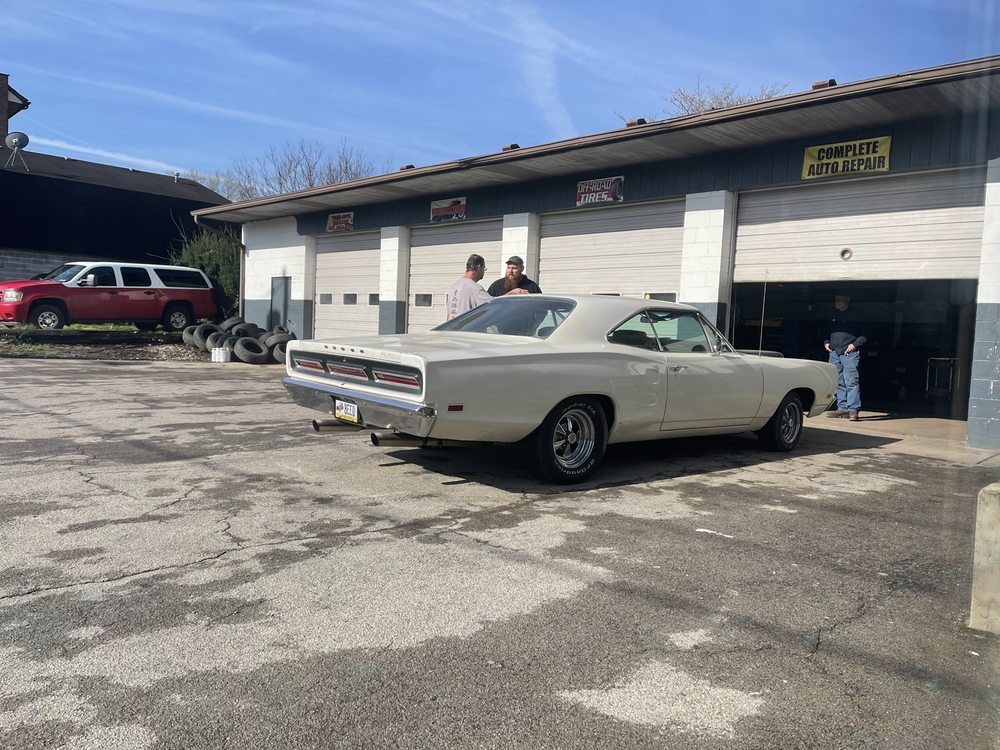 UNEEDA TIRE COMPANY Updated August 2024 13 Photos 1624 8th Ave