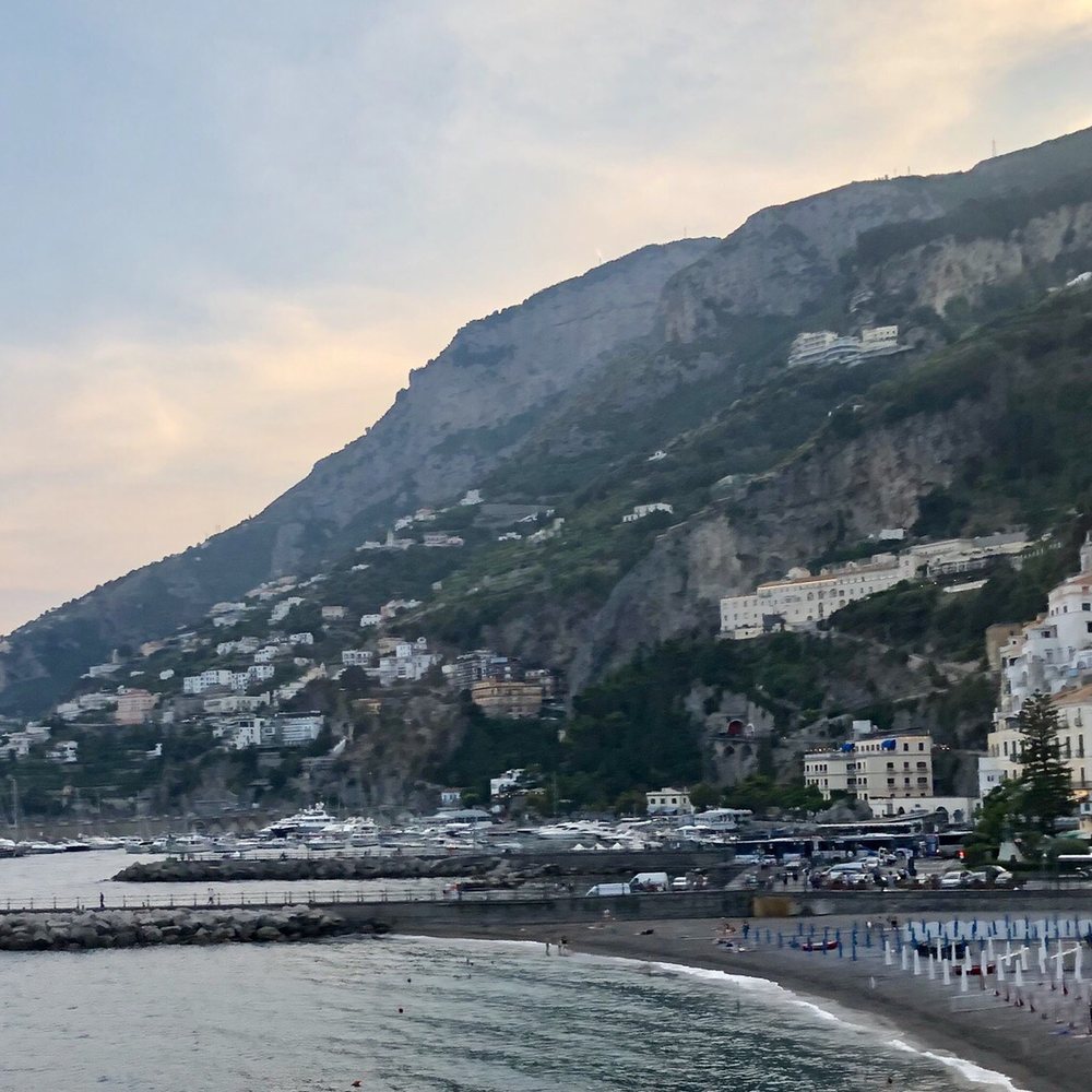 Amalfi Coast - Hotels Near Me - Amalfi, SA