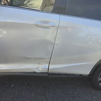 Viet Auto Collision - Damaged before repair - Auto Repair Near Me - Garden Grove, California Viet Auto Collision - Damaged before repair - Auto Repair Near Me - Garden Grove, California