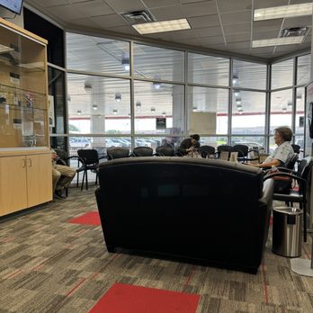 Bryan College Station Toyota - Waiting area 5.21.24 - Auto Repair Near Me - Bryan, Texas Bryan College Station Toyota - Waiting area 5.21.24 - Auto Repair Near Me - Bryan, Texas